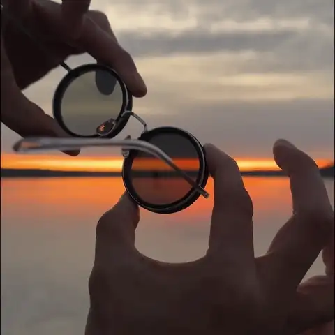 Adjustable Tint Polarized Round Sunglasses