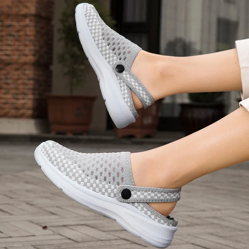 Comfortable & Breathable Unisex Clogs