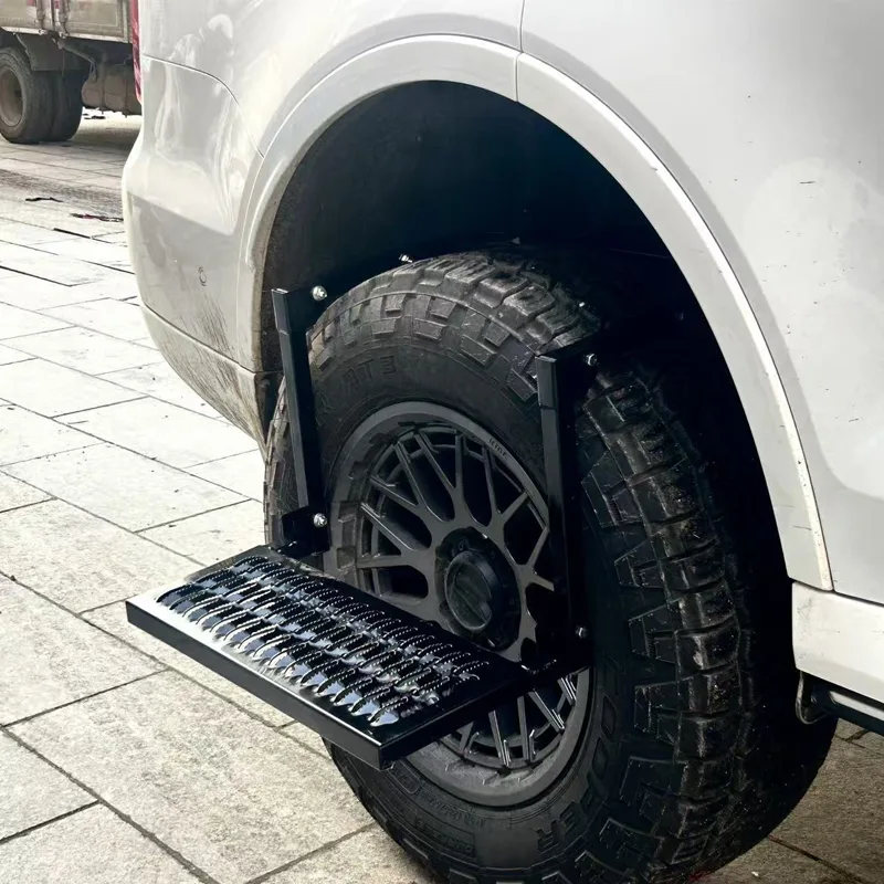Heavy-Duty Folding Tire Step for Roof Access