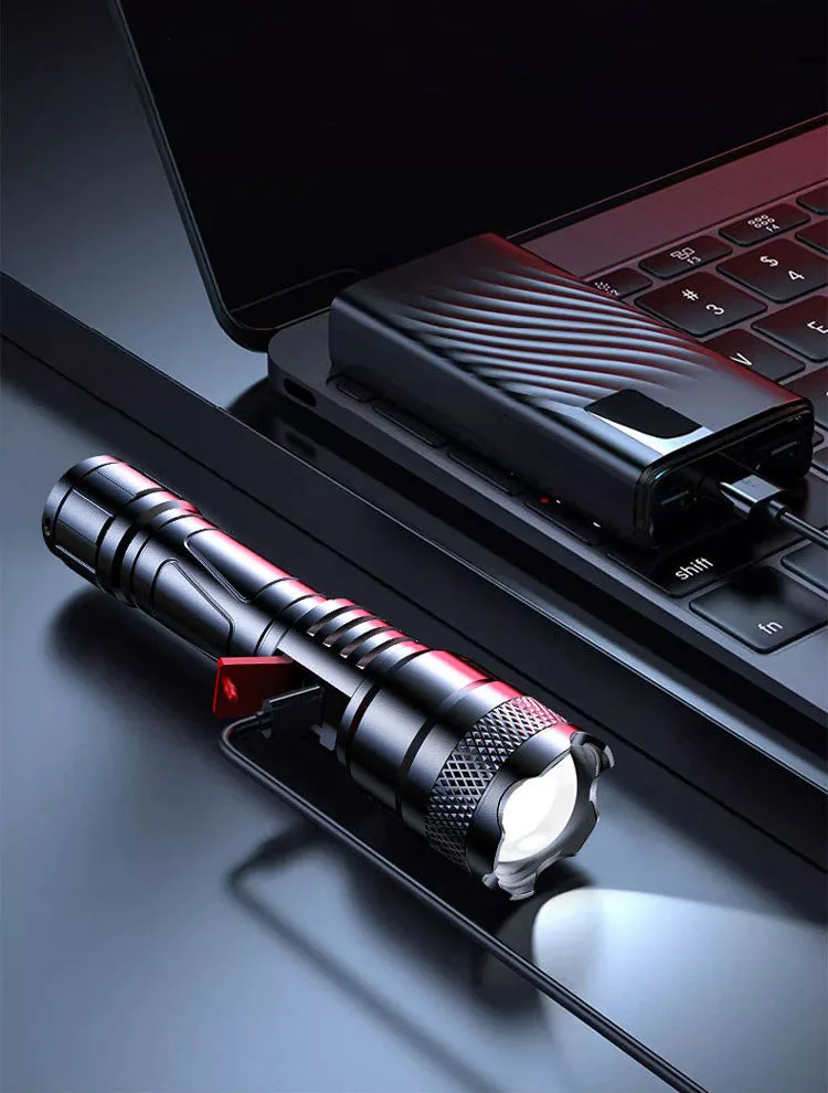 LED Strong Light Retractable Flashlight