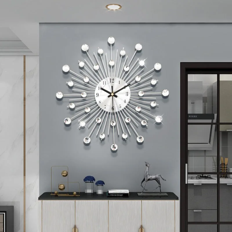 Rhinestone Wall Clock – Silent Movement, Sparkling Design & Elegant Home Decor