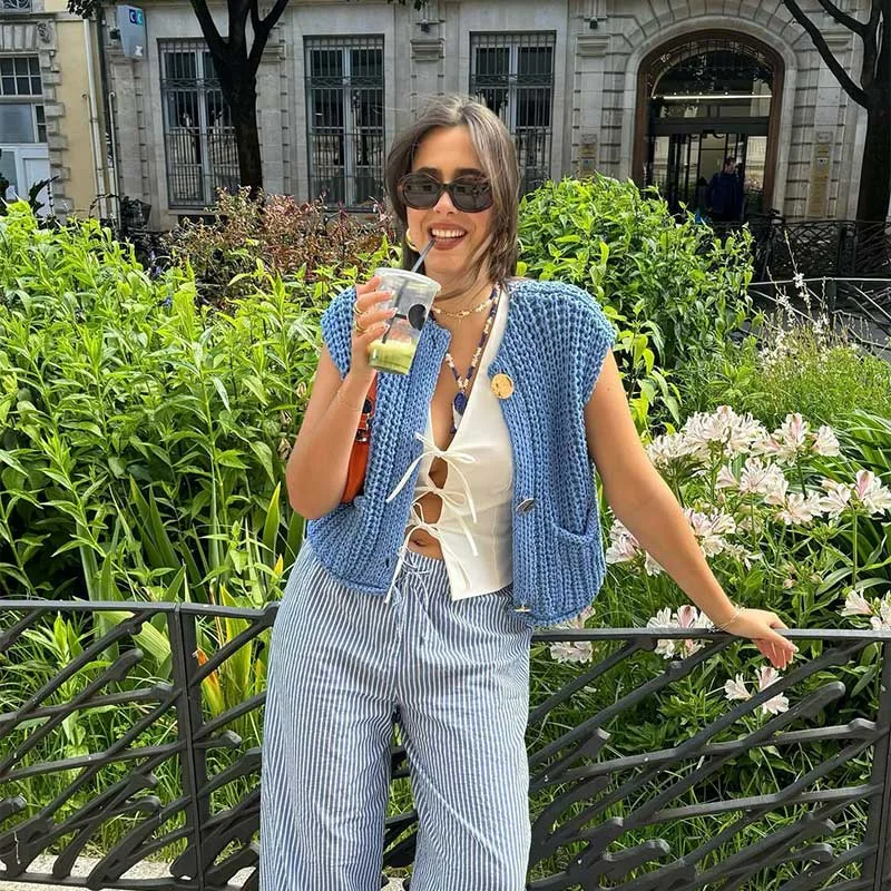 Women’s Chunky Knit Button-Down Sweater Vest
