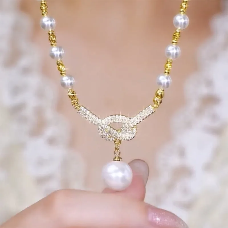Women’s Pearl Necklace