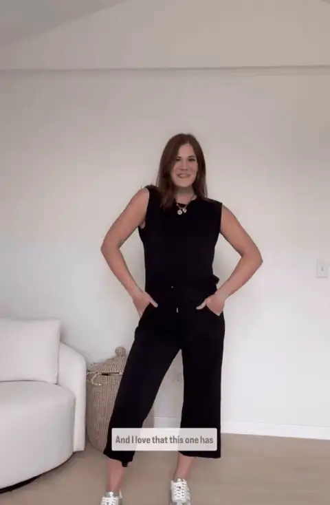 Women’s Sleeveless Top and Wide-Leg Pants Set